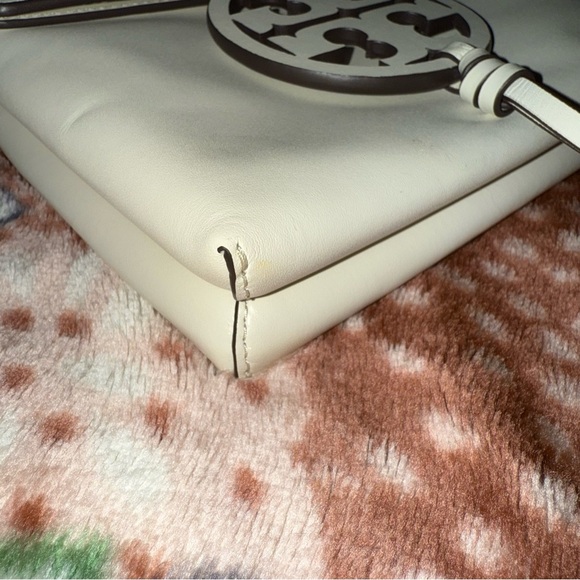 Tory Burch Miller Cross Body Bag in Birch - - Picture 3 of 12